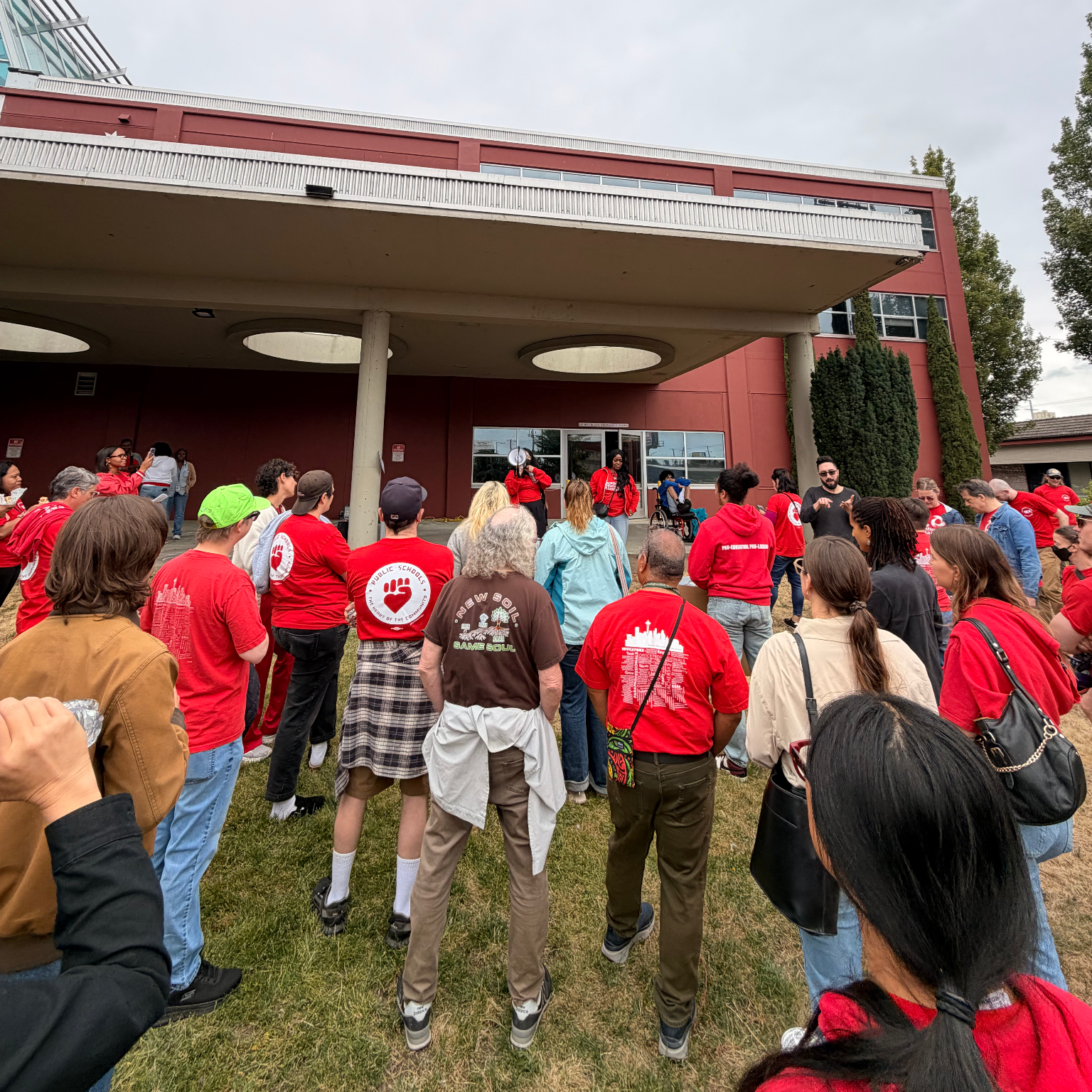 Op-Ed: From the Bargaining Table to Olympia, Educators Need Our Support Now