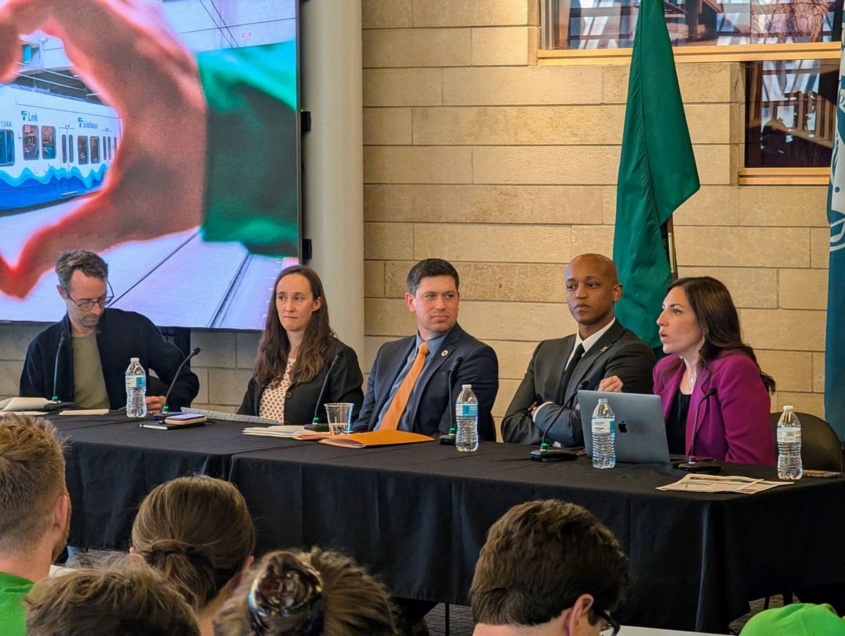Seattle Sound Transit Leaders Rally to Avoid Light Rail Delays