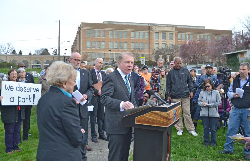 What We’re Reading: Parks or Housing?