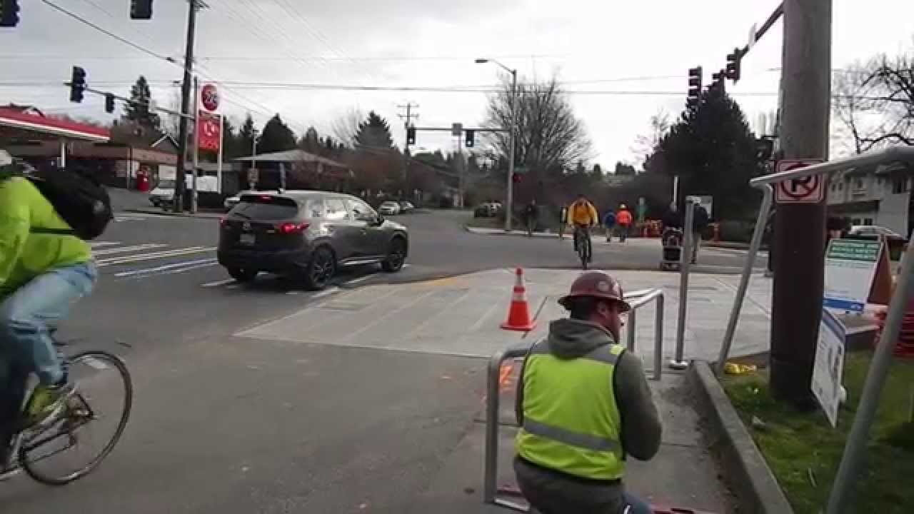 Sunday Video: Burke Gilman Trail Leaning Bike Rail