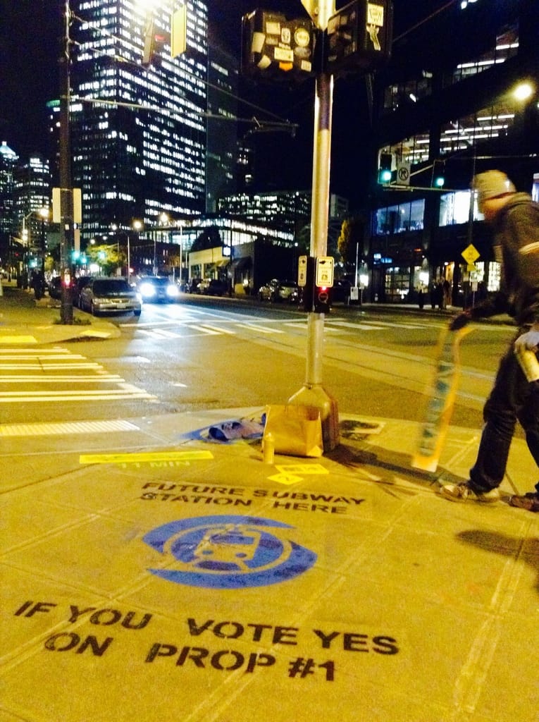 Those meddling kids with their sidewalk chalk. (Photo by @Seayimby)