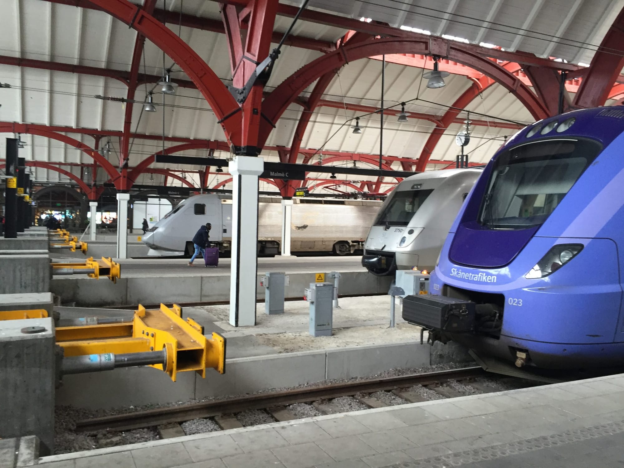 What We’re Reading: Lighter Rail Rules, Peanutabout, And Super Green