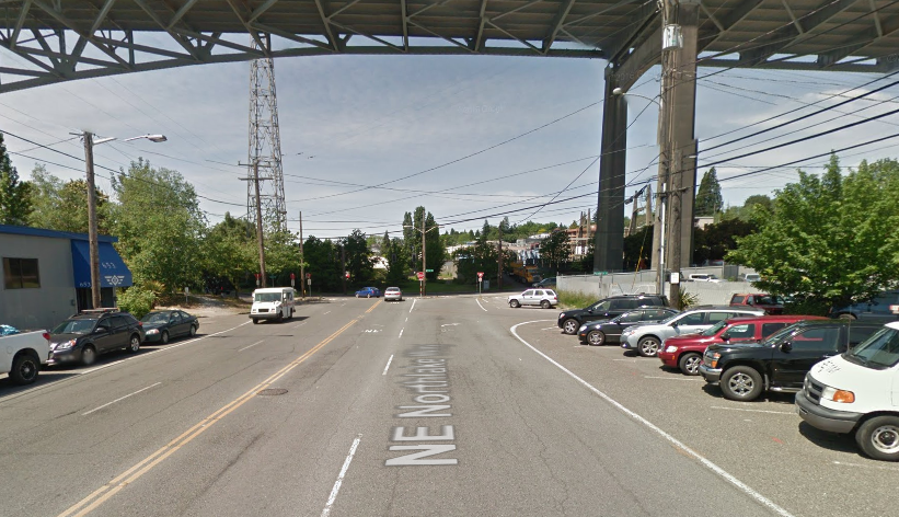 Conditions of NE Northlake Way west of 7th Ave NE. (Google Streetview)