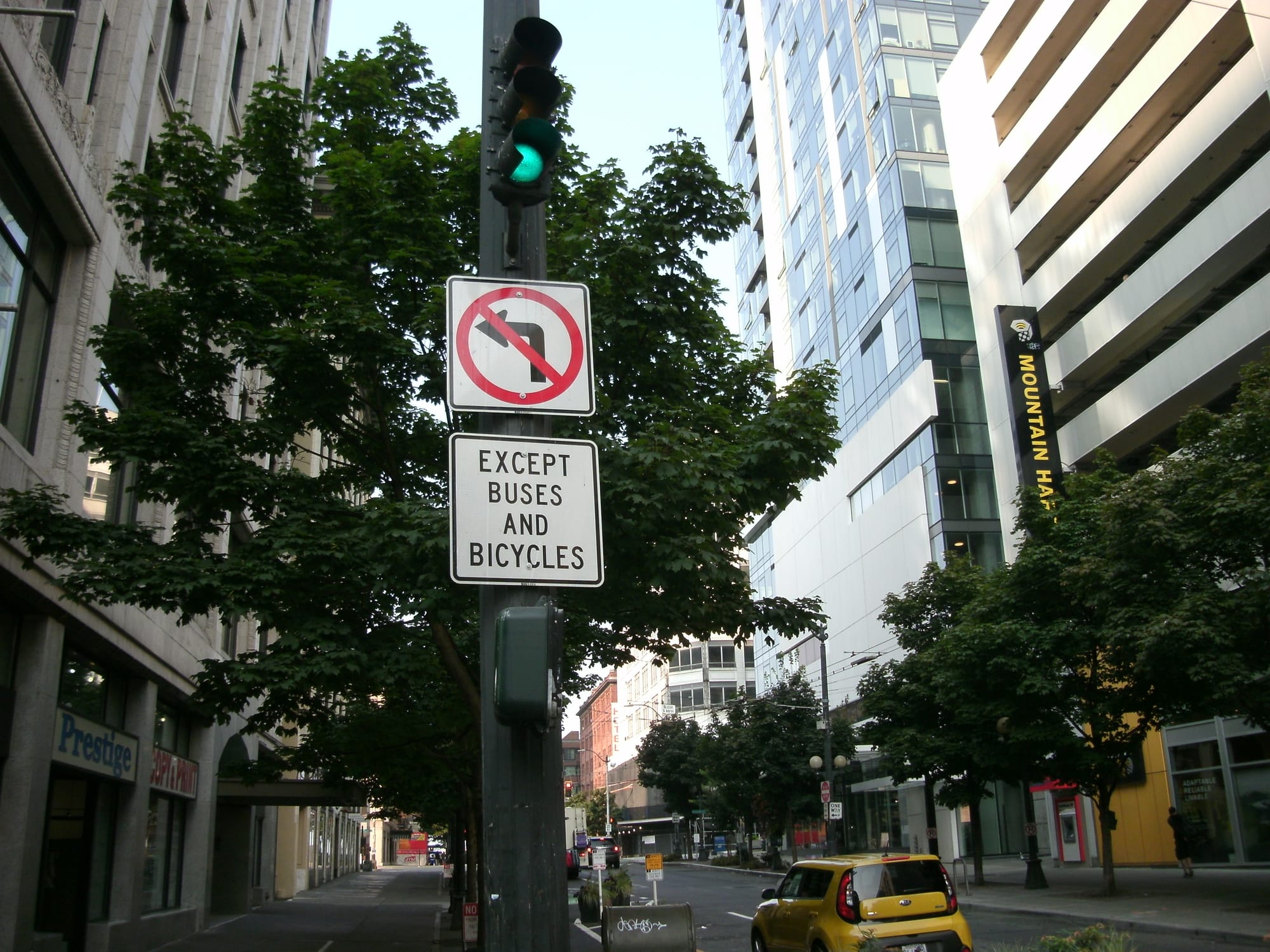 Added signs prohibit left turns off 3rd Avenue at all times. (Ryan Packer)