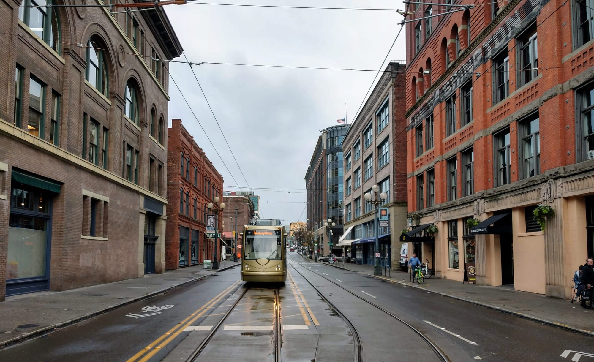 Mayor Durkan Backs Streetcar, Pledges to Seek Funding Solution with Council