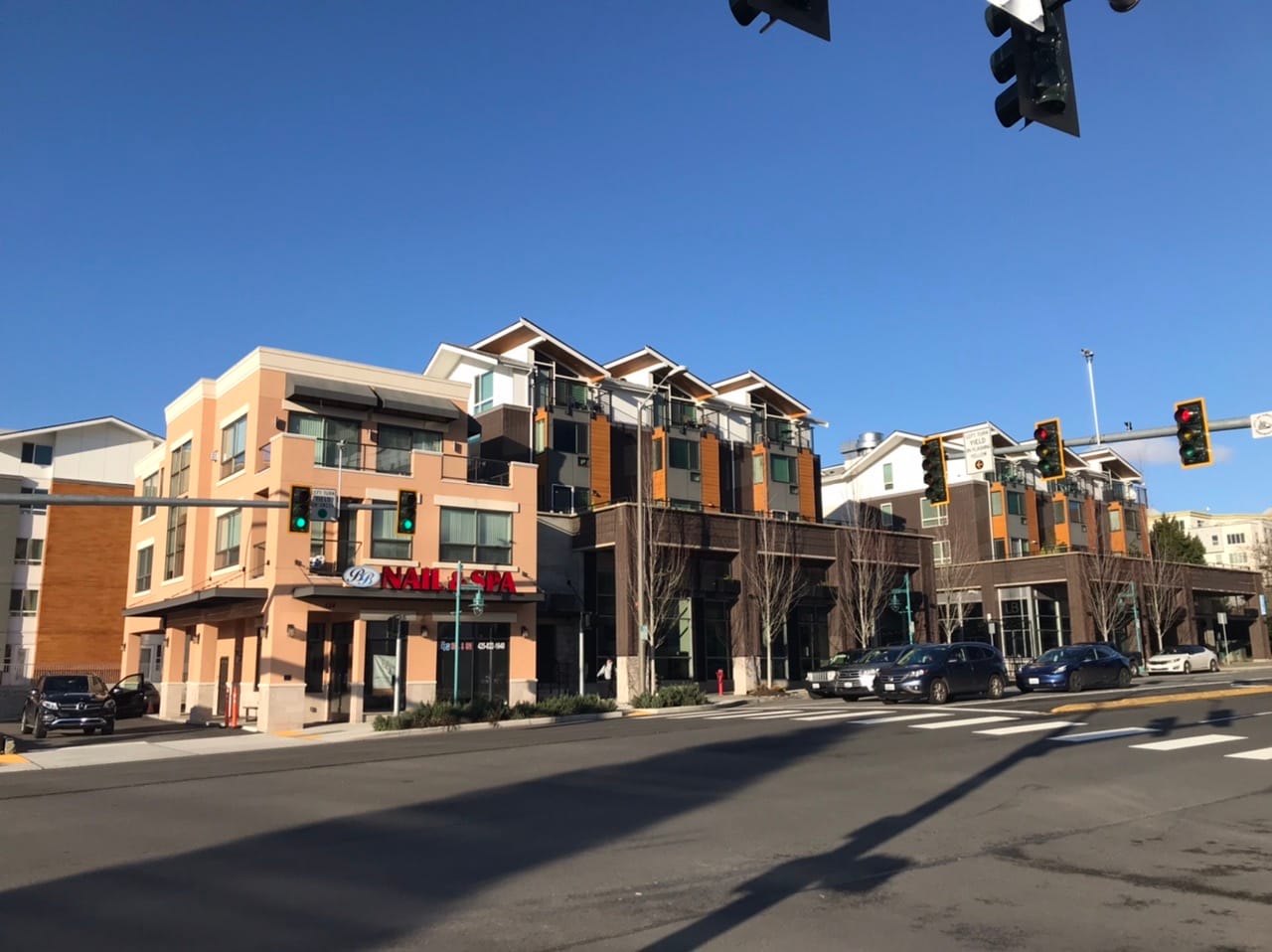 What We’re Reading: Ban Hummers, Renovated and Reopened, and Federal Architecture