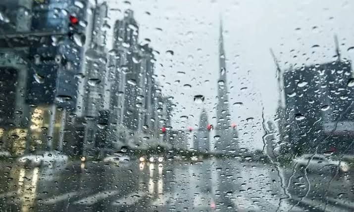 ഗൾഫ് രാജ്യങ്ങളിൽ ഇടിമിന്നലോടെയുള്ള മഴയ്ക്ക് സാധ്യത;  മുന്നറിയിപ്പ്