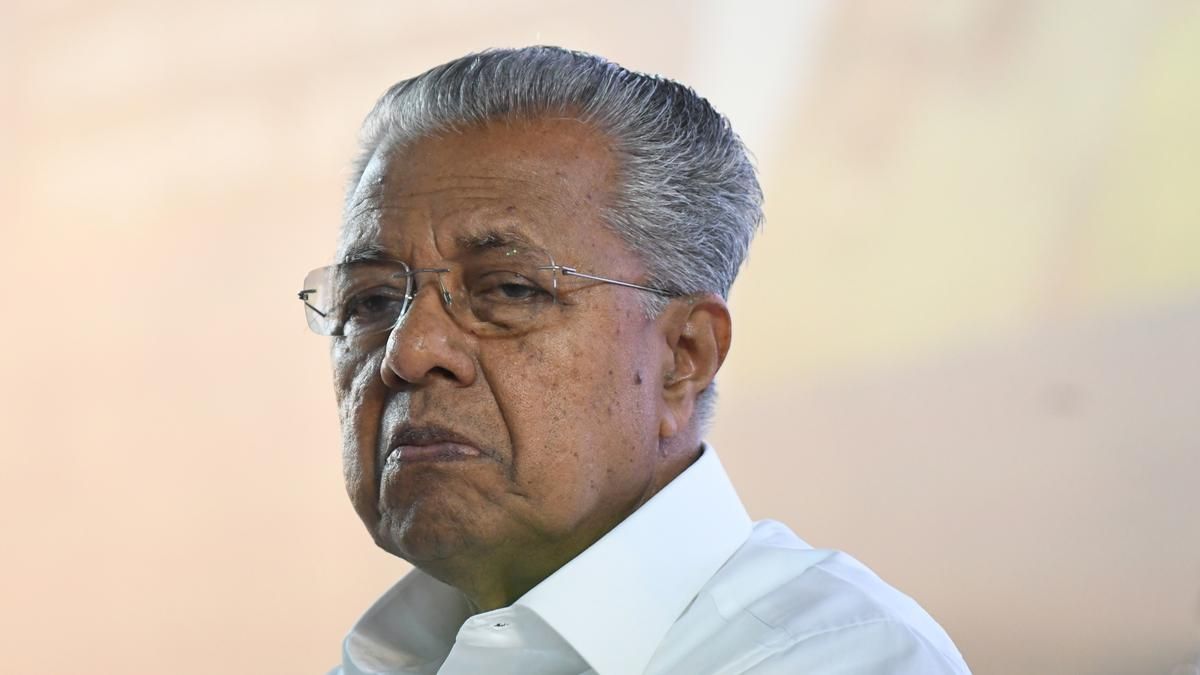 ക്ഷേമപെൻഷൻ വിതരണരീതിയിൽ മാറ്റം; സർക്കാരിനെതിരെ വിമർശനവുമായി പ്രതിപക്ഷ നേതാവ്