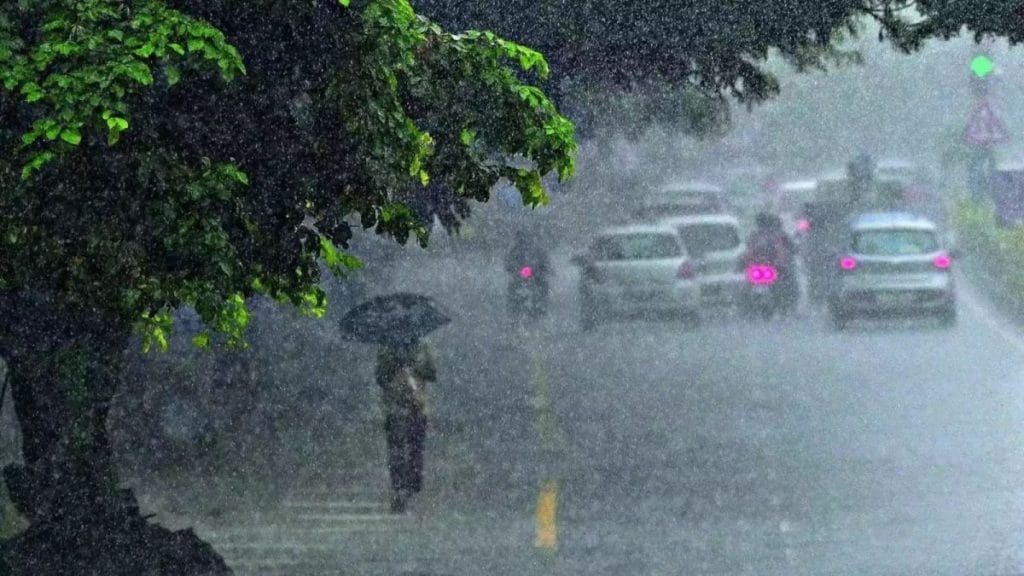 മഴയ്ക്ക് നേരിയ ആശ്വാസം; മുന്നറിയിപ്പ് പുതുക്കി, അഞ്ച് ജില്ലകളിൽ  ഓറഞ്ച് അലർട്ട്