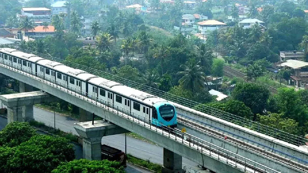 വിമാനത്താവളത്തിലൂടെ അങ്കമാലിയിലേക്ക് മെട്രോ; പുതിയ റൂട്ടിൽ 15 സ്റ്റേഷനുകൾ