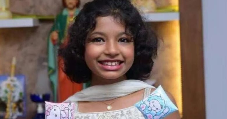 സഹോദരനൊപ്പം ട്യൂഷന് പോകുന്നതിനിടെ കാറിടിച്ച് 11കാരിക്ക് ദാരുണാന്ത്യം, അപകടമുണ്ടാക്കിയത് തെറ്റായ ദിശയില്‍ വന്ന വാഹനം
