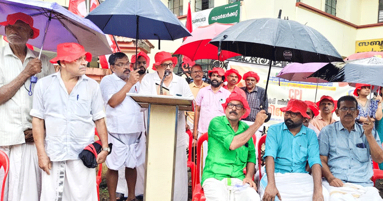 പൊതുവിദ്യാഭ്യാസത്തെ വര്‍ഗീയവല്‍ക്കരിക്കാന്‍ കേന്ദ്ര-സംസ്ഥാന സര്‍ക്കാരുകള്‍ തമ്മിലുള്ള ധാരണ; പിഎം ശ്രീ പദ്ധതിക്കെതിരെ കെപി. രാജേന്ദ്രന്‍