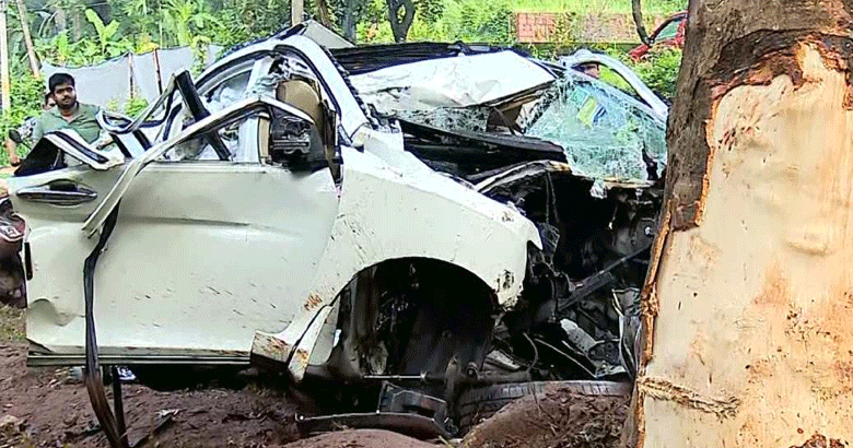വീടെത്താന്‍ മിനിറ്റുകള്‍ മാത്രം; വിവാഹപ്പന്തലിലേക്ക് മടങ്ങുംവഴി കൂട്ടുകാര്‍ക്ക് ദാരുണാന്ത്യം
