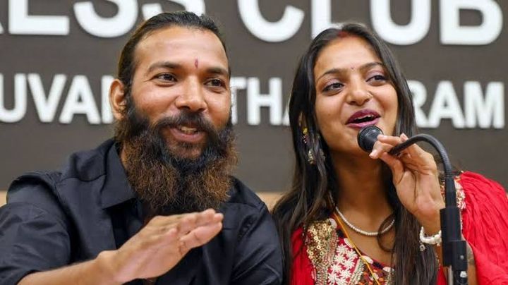 വിവാഹത്തിന് പിന്നാലെ ഭീഷണി ആരോപണം; കുംഭമേള വൈറൽ പെൺകുട്ടിക്ക് വീണ്ടും പൊലീസ് സംരക്ഷണം നൽകാൻ ഹൈക്കോടതി