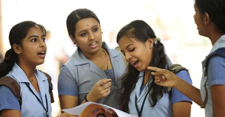 പ്ലസ് വൺ അഡ്മിഷന്  അവസാന  മണിക്കൂറുകൾ; മൂന്നാം അലോട്ട്മെന്റിലെ വിദ്യാർഥികൾ ഇന്ന് തന്നെ പ്രവേശനം ഉറപ്പാക്കണം