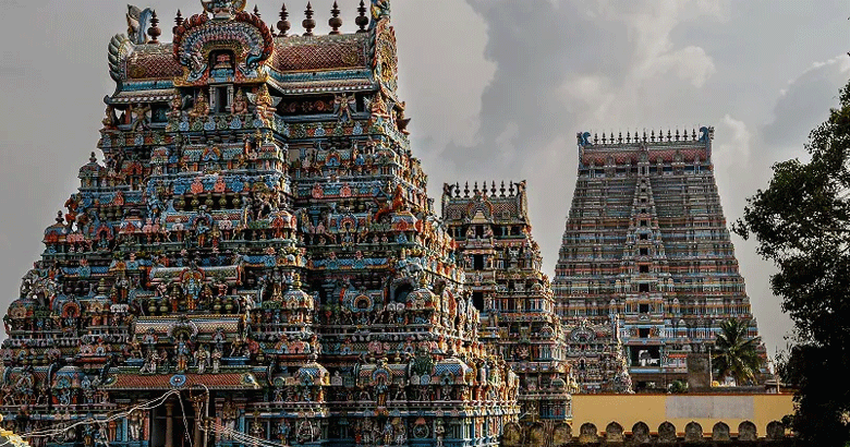 തമിഴ്നാട്ടിലെ ക്ഷേത്രങ്ങളിൽ വിഐപി ദർശനത്തിന് നിയന്ത്രണം, ഫോണിനും നിരോധനം