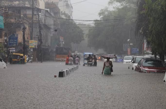 ഉത്തരേന്ത്യയിൽ മഴക്കെടുതി രൂക്ഷം; അസമിൽ മരണസംഖ്യ 97, പ്രളയവും മണ്ണിടിച്ചിലും വ്യാപകം