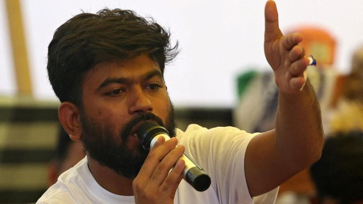 ഒരു വർഷത്തേക്ക് സമാധാനം തകർക്കുന്ന പ്രവർത്തനങ്ങൾ പാടില്ല; കർശന ജാമ്യവ്യവസ്ഥകളോടെ  ജയിൽമോചിതനായി അഭിജീത് ദീപ്കെ