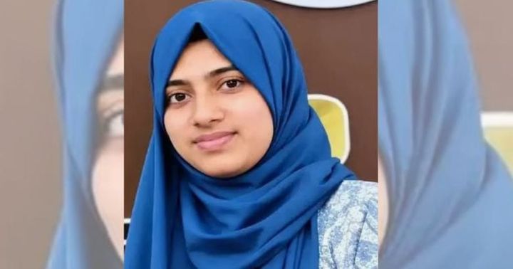 തിരൂരിൽ ബസും സ്‌കൂട്ടറും കൂട്ടിയിടിച്ച് അപകടം; അമ്മയ്ക്ക് ദാരുണാന്ത്യം, മക്കൾ ഗുരുതരാവസ്ഥയിൽ