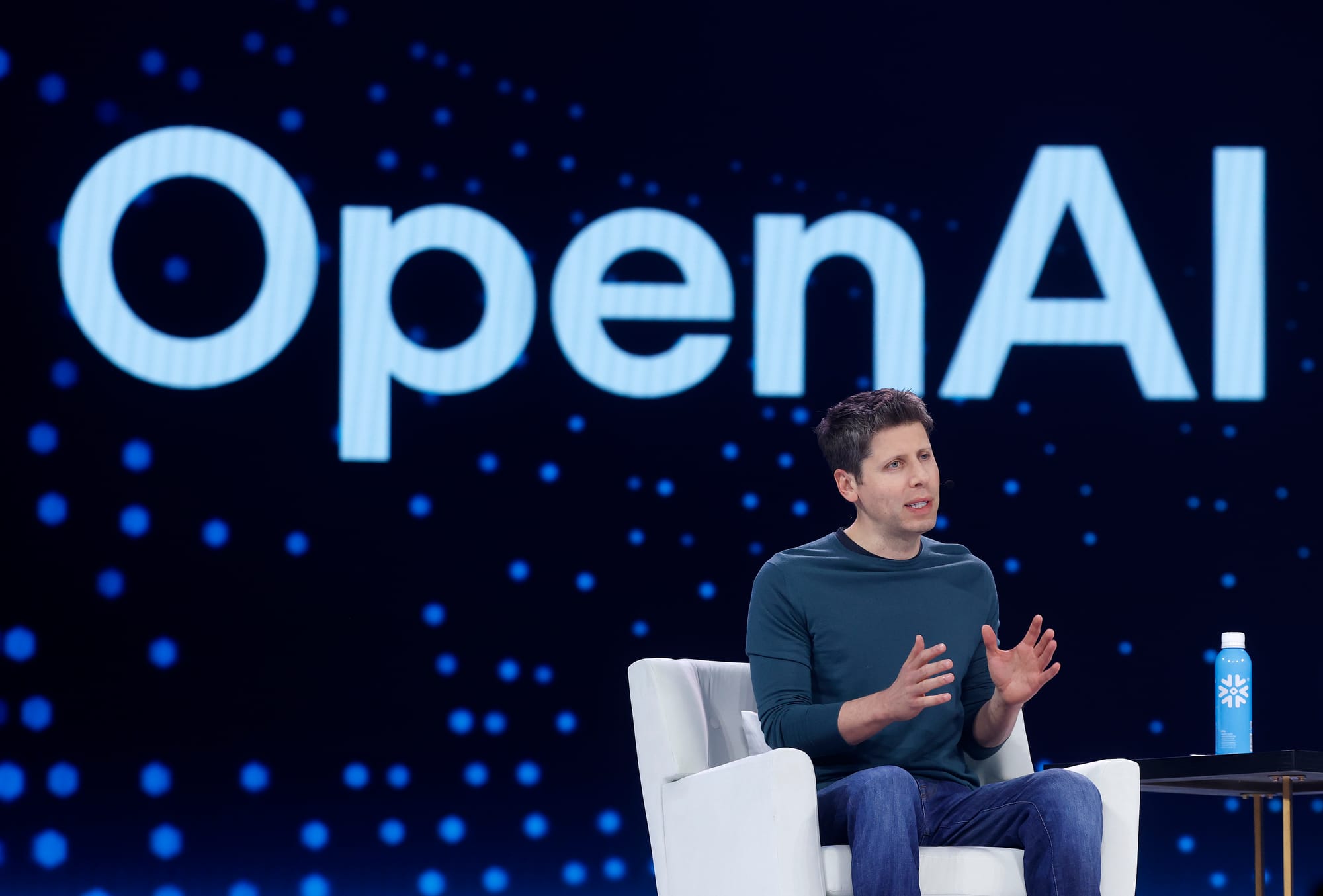 AI Money Floods State Fights Over Data Centers