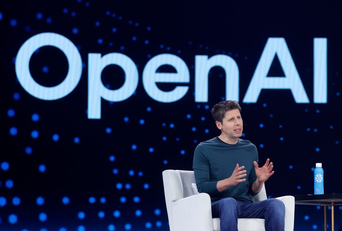 AI Money Floods State Fights Over Data Centers