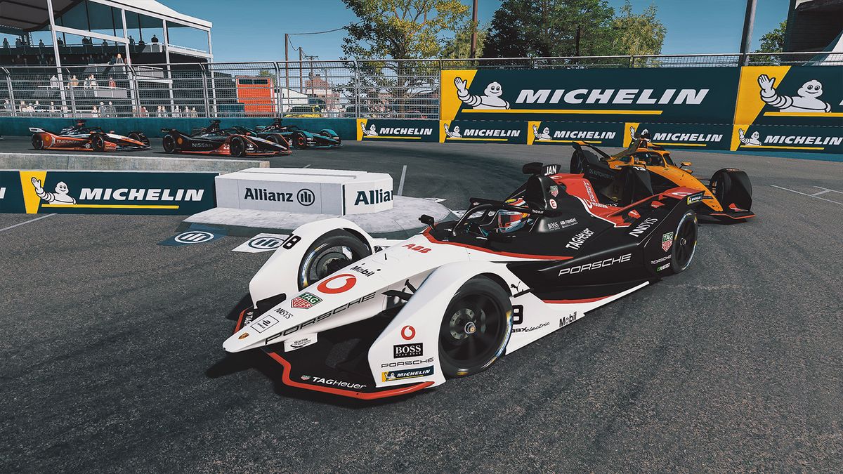 Formula E Goes For Fast Finale