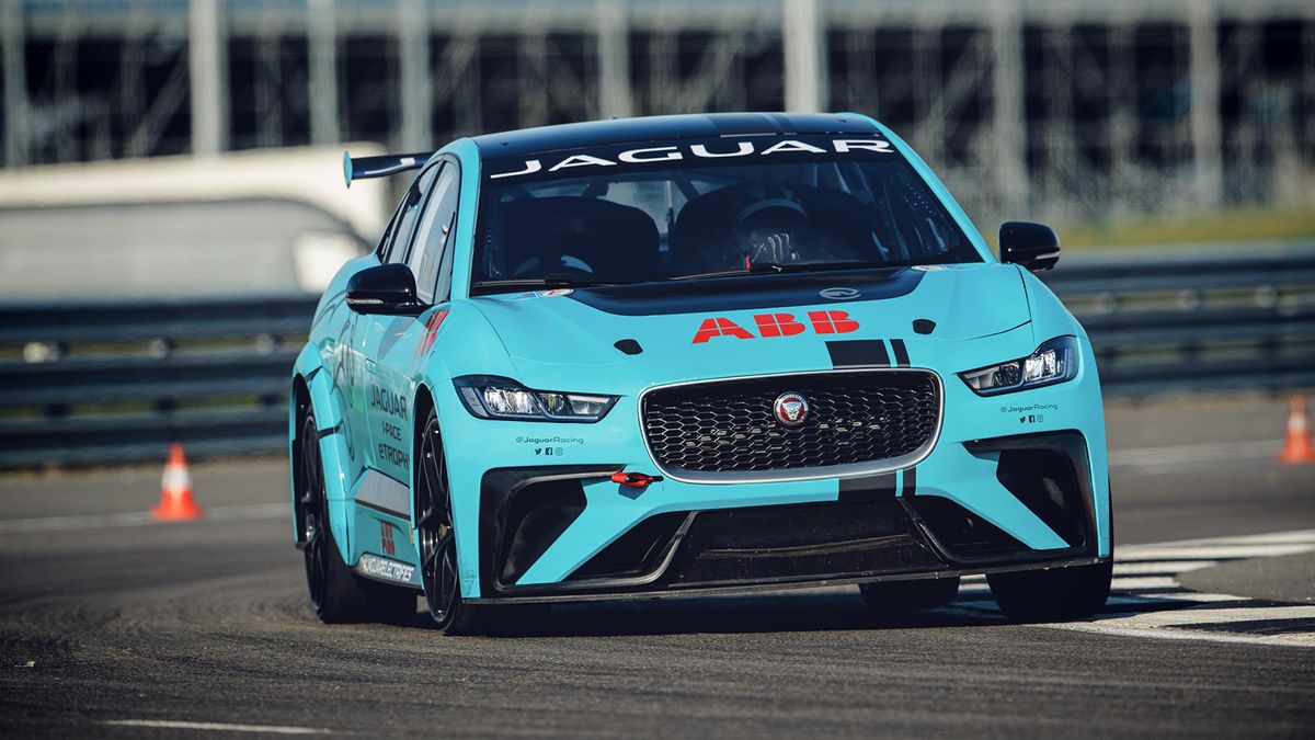 SUVs Heading For Supercars