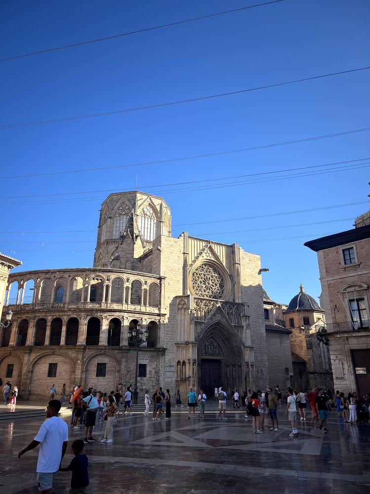 Forced Leisure in Valencia