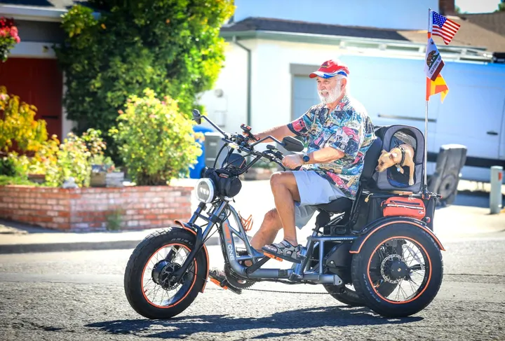Bob Tuttle, 80, pedals to San Diego on electric trike