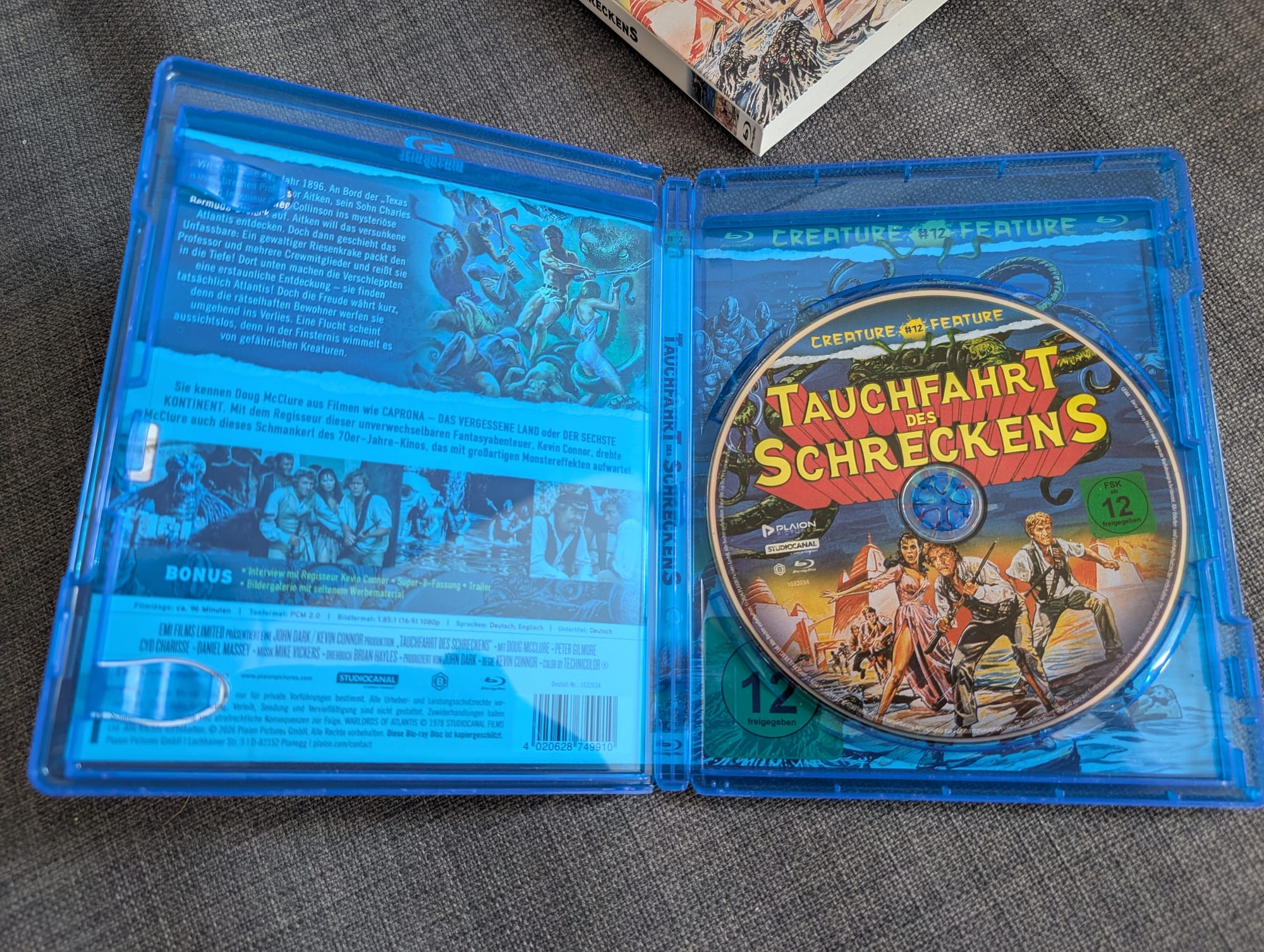 Der Film kommt mit einer zusätzlichen Kartonhülle und einem Wendecover daher.