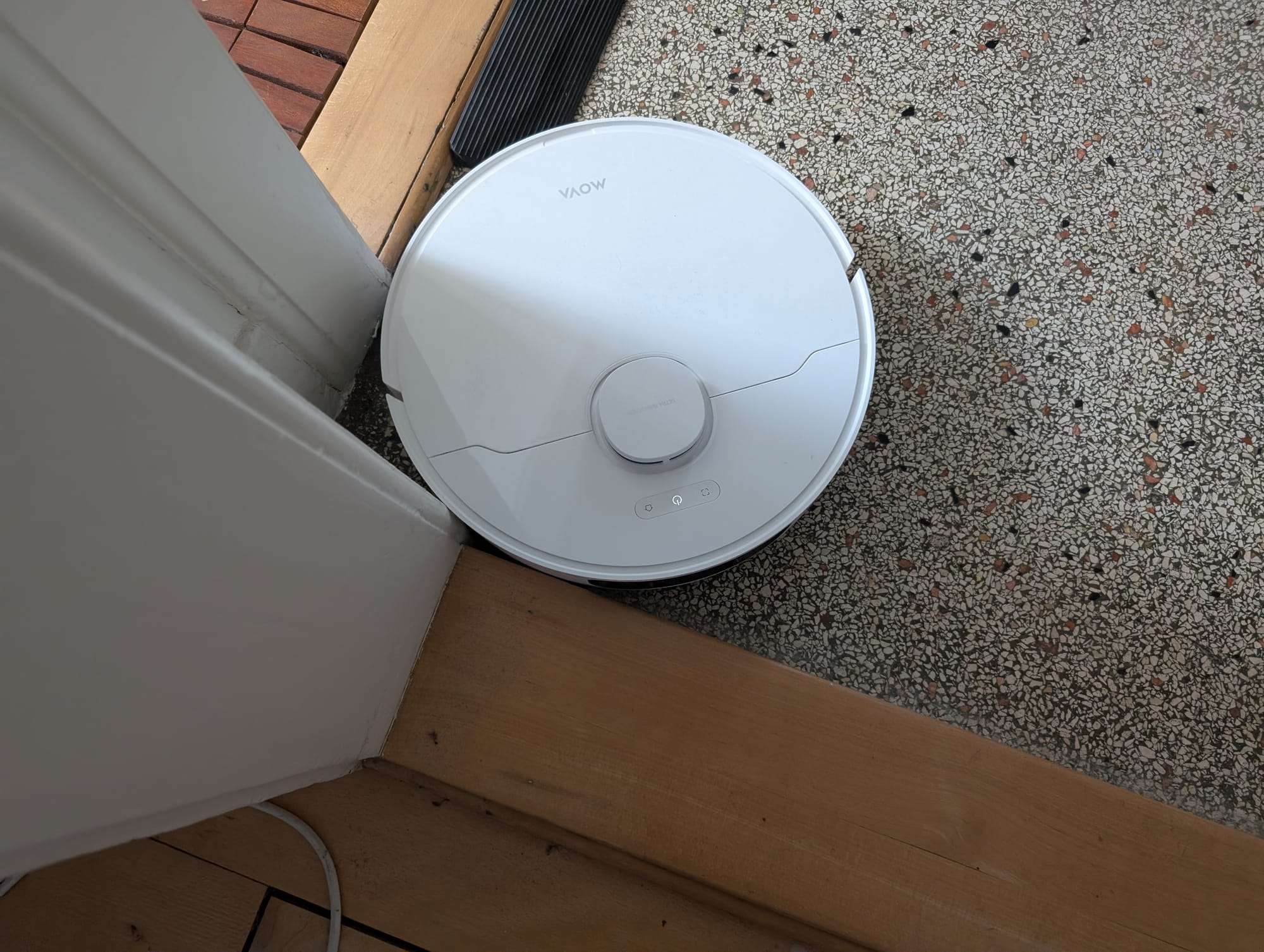 Ganz alle Ecken schafft der Mova E50 Ultra leider nicht.