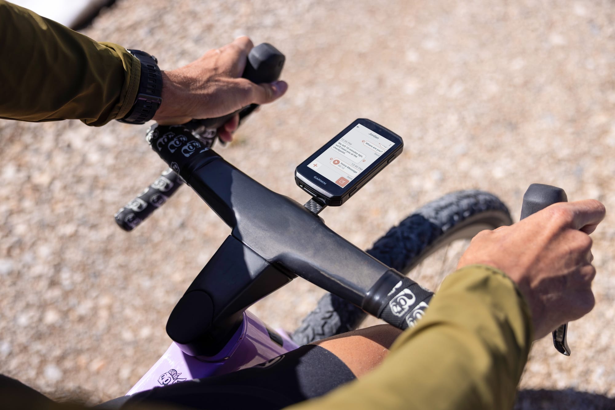 Der Garmin Edge 1060 Velocomputer.