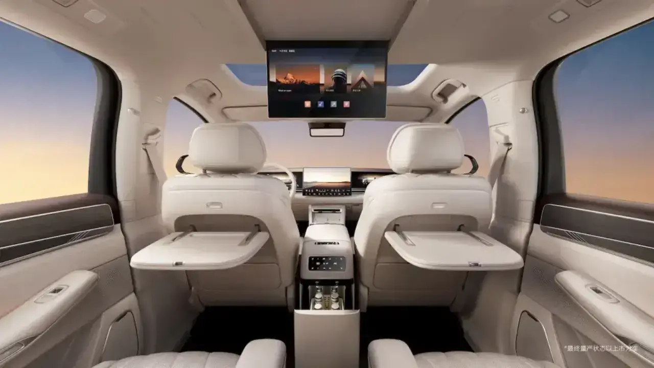 Ein Blick ins Interieur des BYD Da Han.