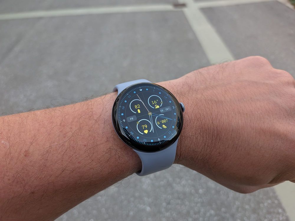 Google Pixel Watch 4: Smartwatch punktet mit hoher Reparierbarkeit