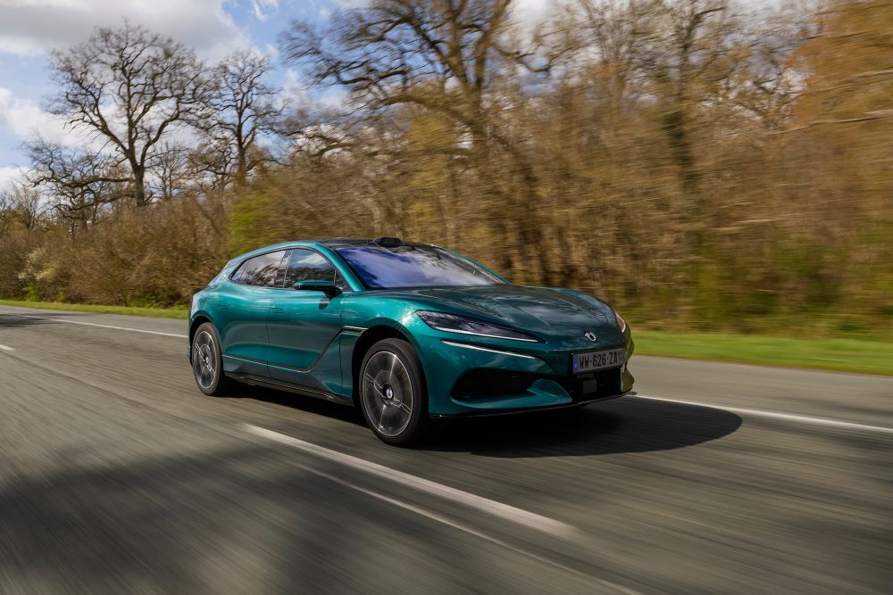 Denza Z9GT: BYDs Luxusauto mit 1156 PS und 9-Minuten-Laden kommt nach Europa