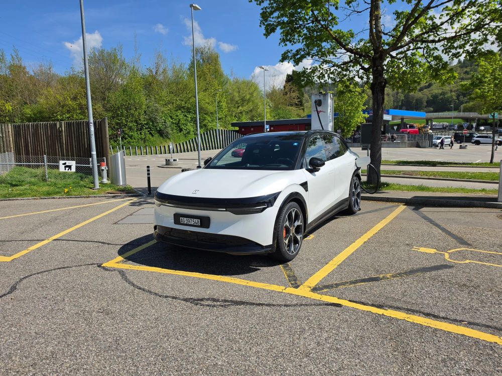 Schweiz: Erstmals fährt mehr als jedes dritte neue Auto rein elektrisch