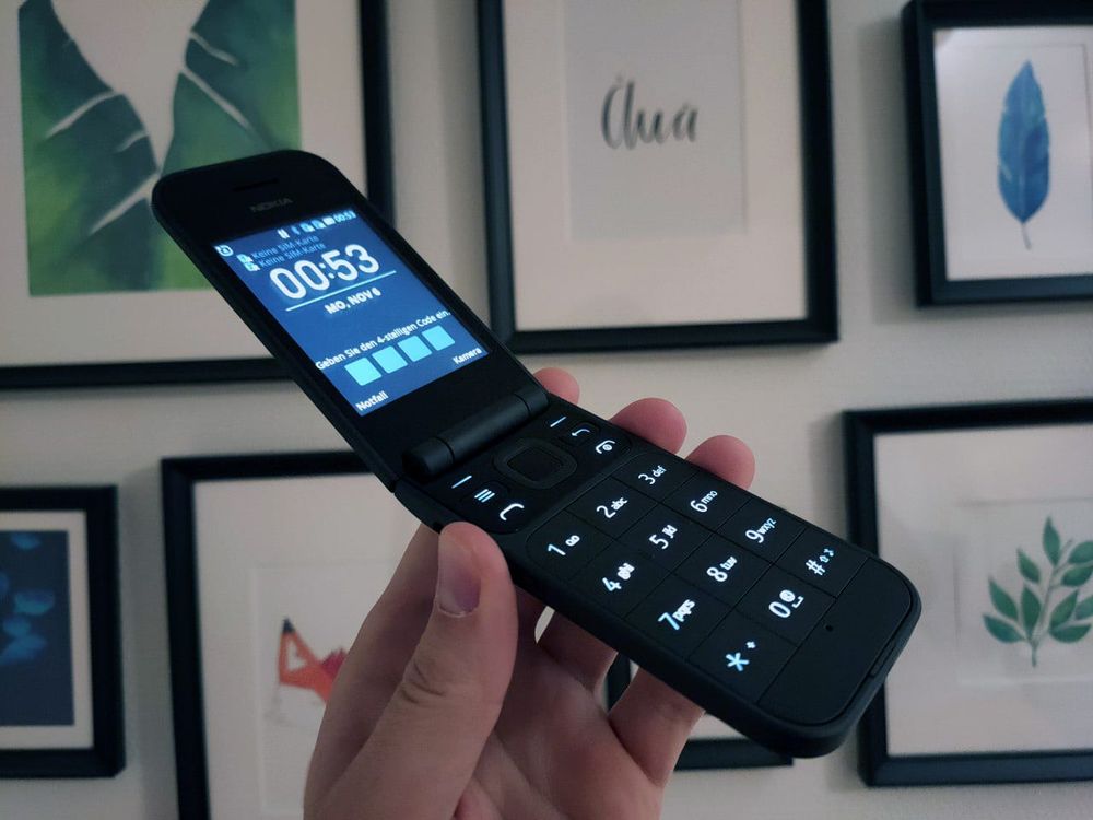 Keine Lust mehr auf dein Smartphone? Dann kann ich dir das Nokia 2720 Flip empfehlen