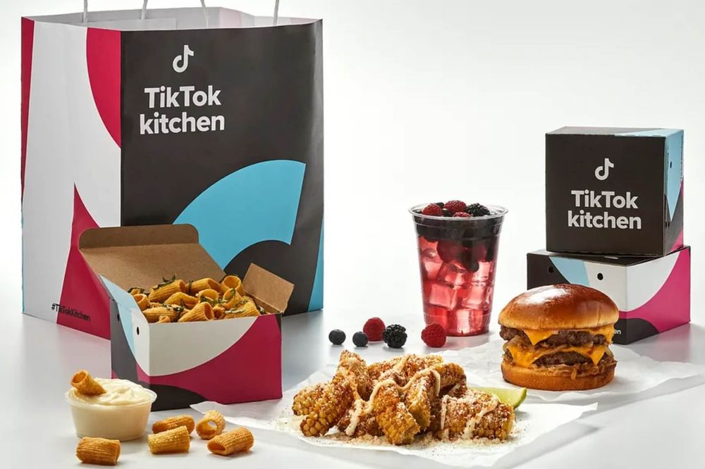 Kein Scherz: TikTok steigt ins Fast-Food-Geschäft ein