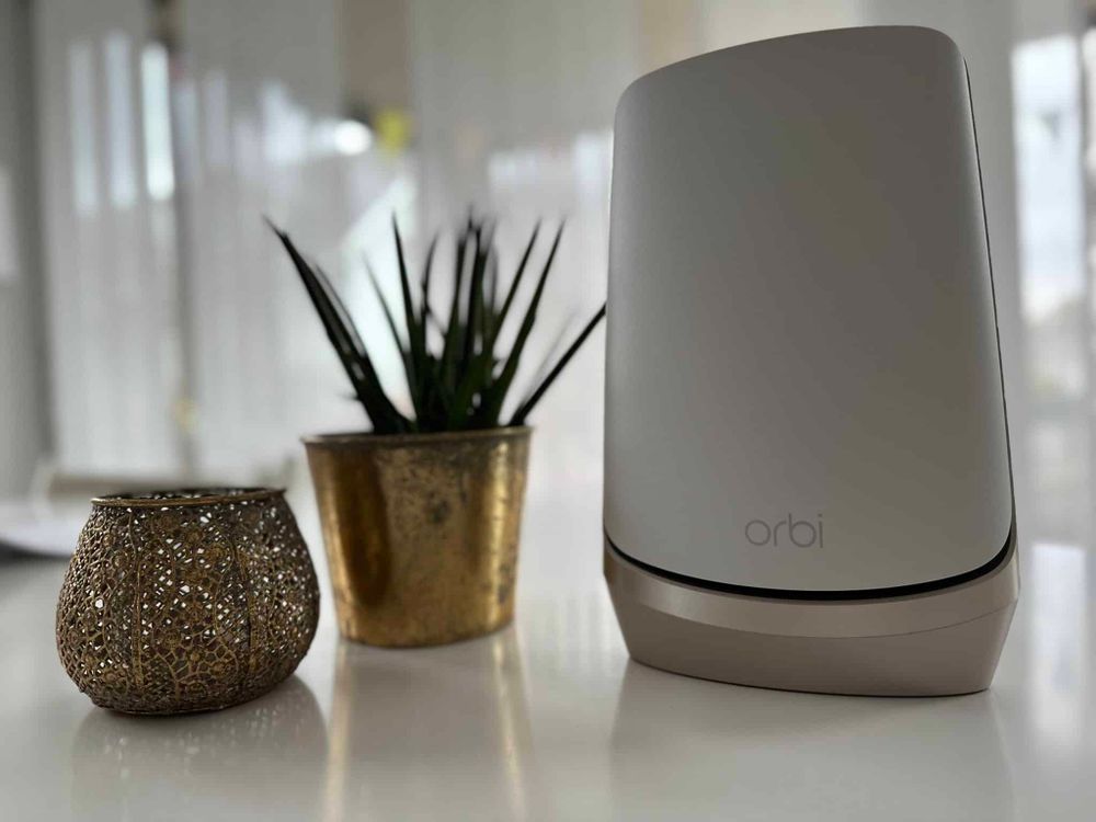 Netgear Orbi RBKE963 im Test: Kabellos auf der Internet-Überholspur