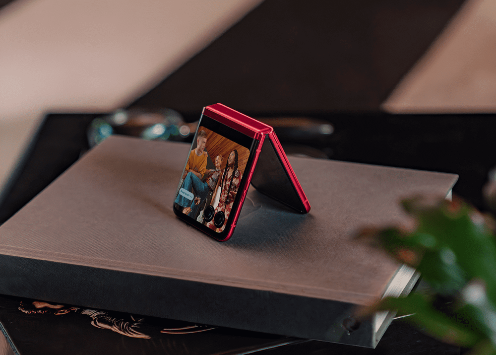 Motorola lanciert das Flip-Rennen so richtig