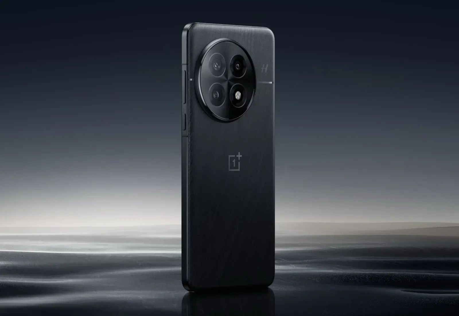 Das OnePlus 13 in Schwarz