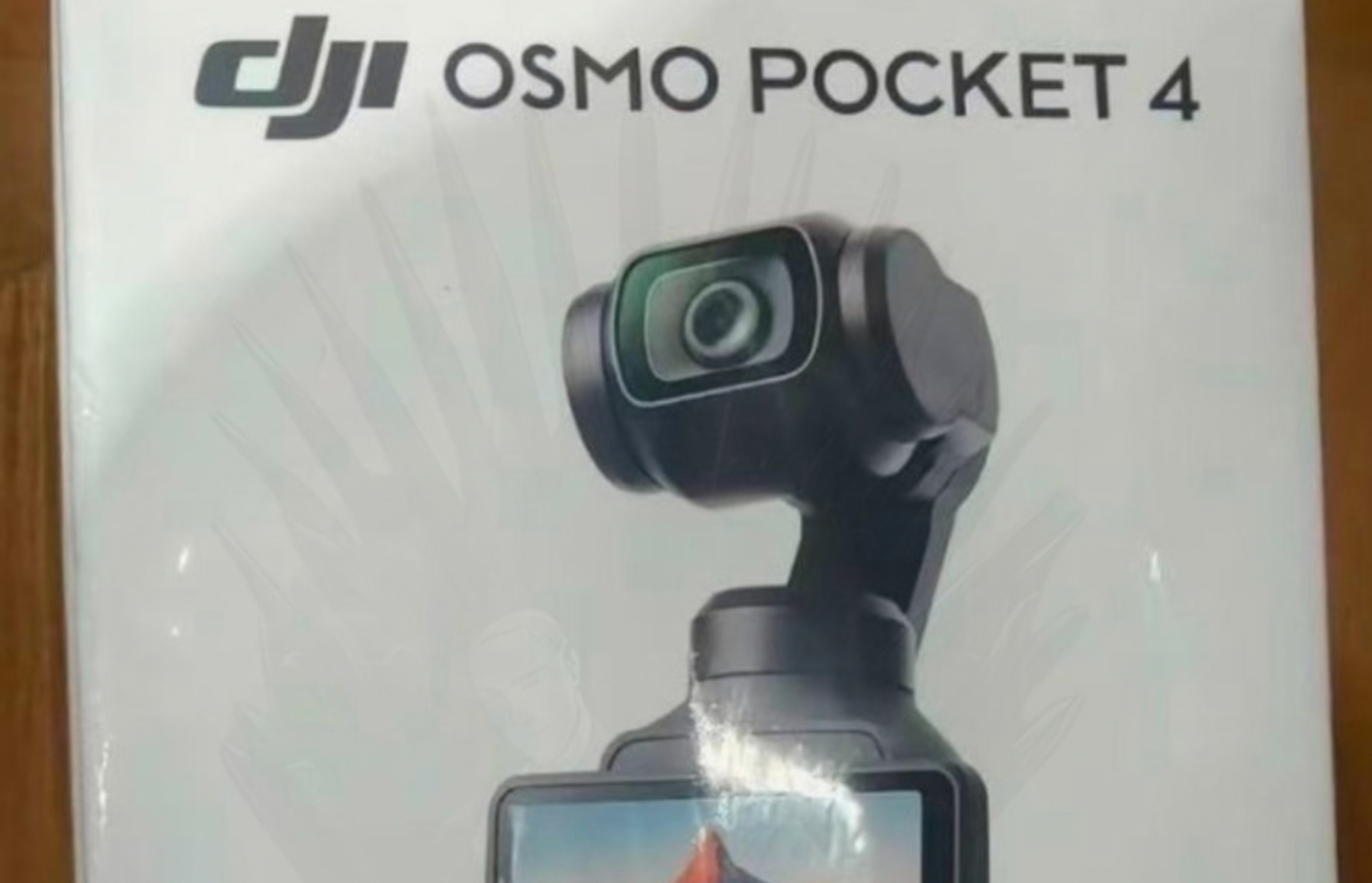 Ein durchgesickertes Bild der Verpackung der DJI Osmo Pocket 4.