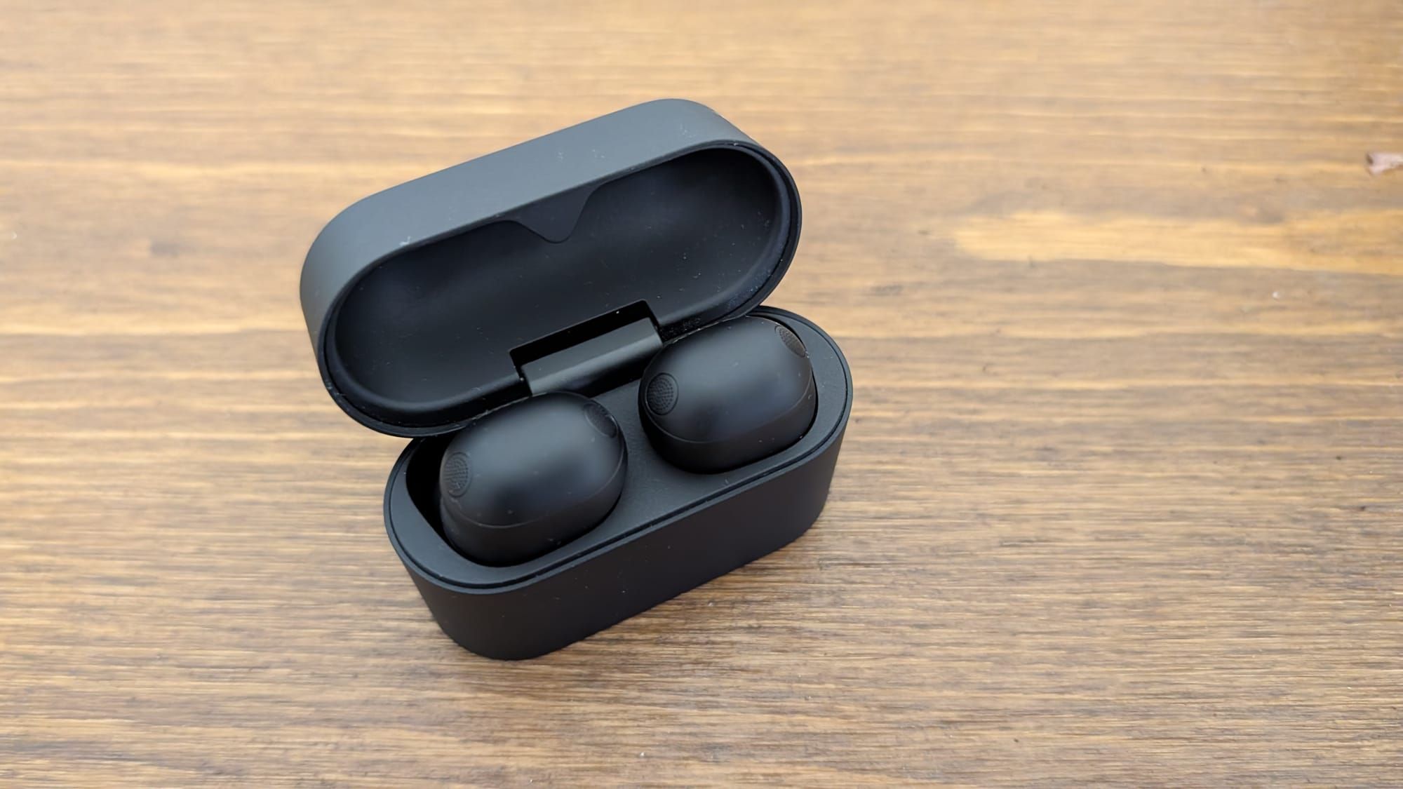 Sony hat mit seinem neuen Kopfhörer-Flaggschiff WF-1000XM6 in weiten Teilen überzeugt. 