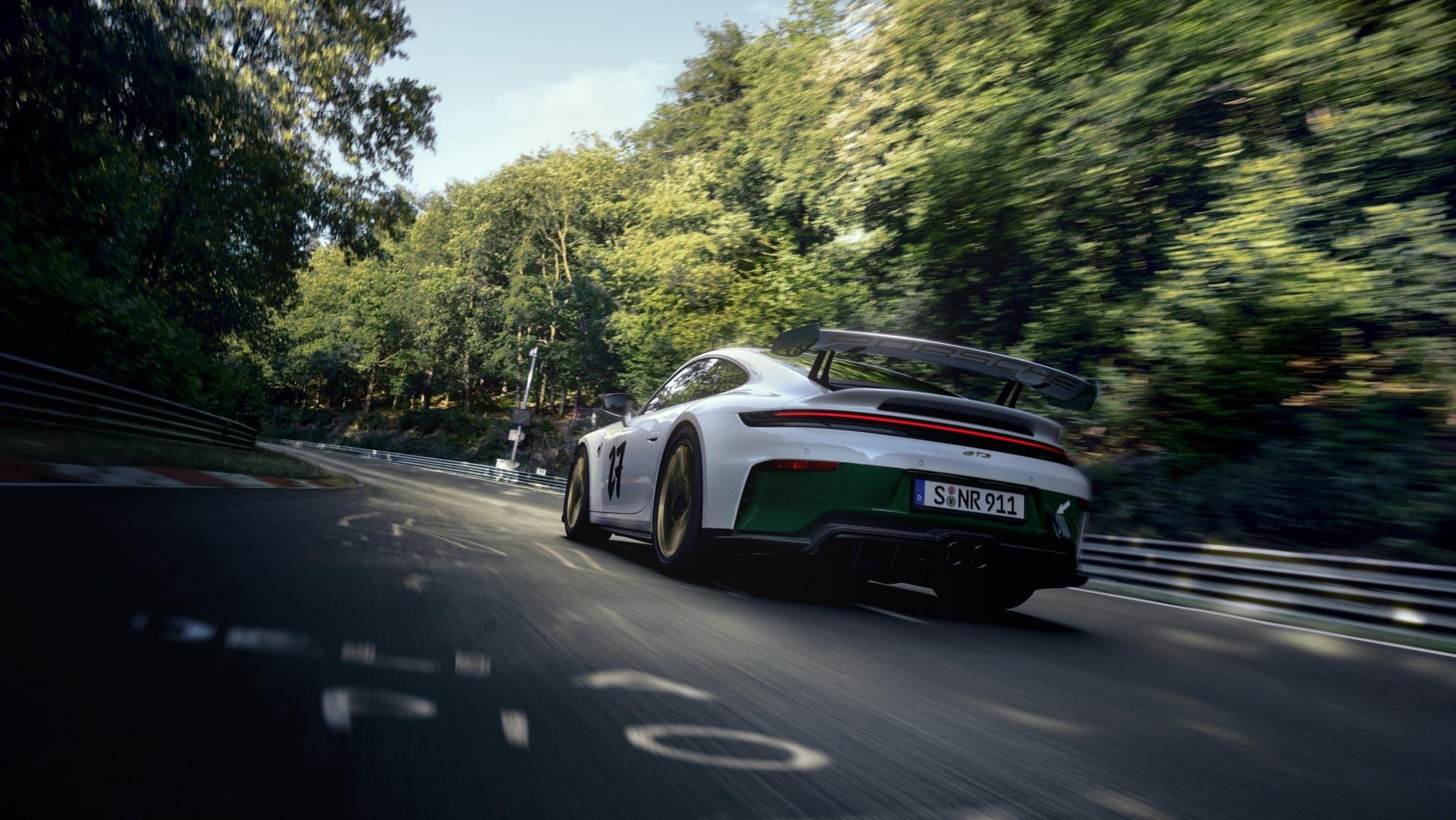 Der Porsche 911 GT3 auf der Rennstrecke.