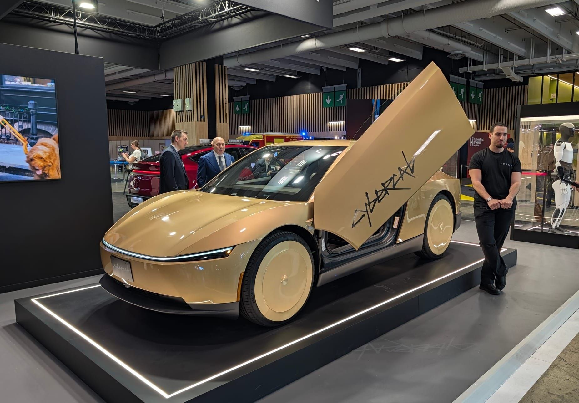 Mit dem Cybercab zeigte Tesla bereits, dass man auch kompaktere Elektroautos bauen kann. 