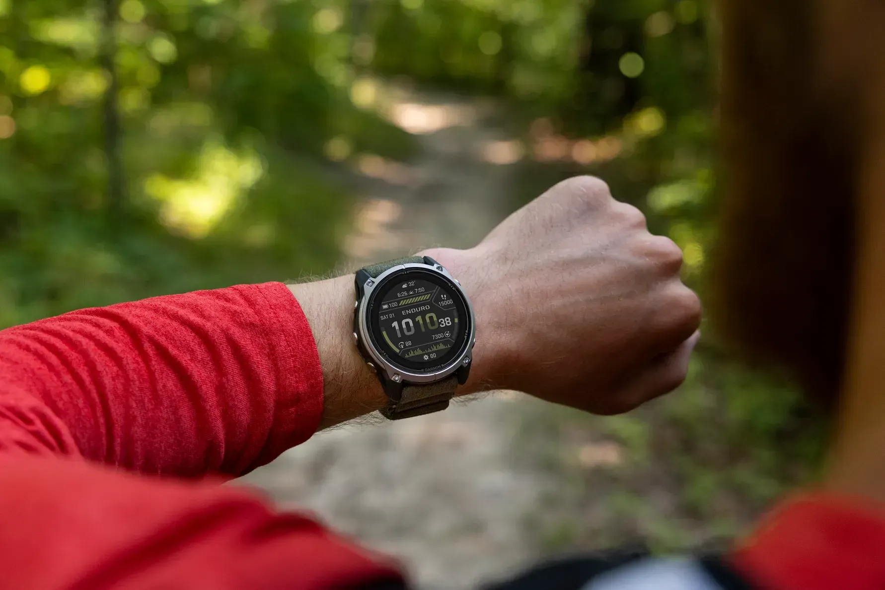 Garmin Enduro 4 am Handgelenk. 