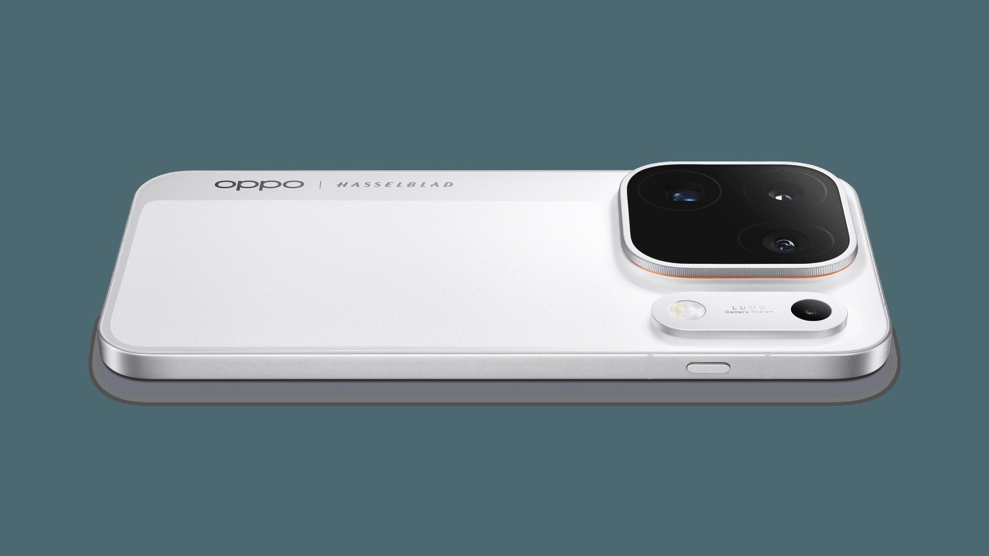Das Oppo Find X10 Pro Max in Weiss von hinten mit grossem Kameramodul.