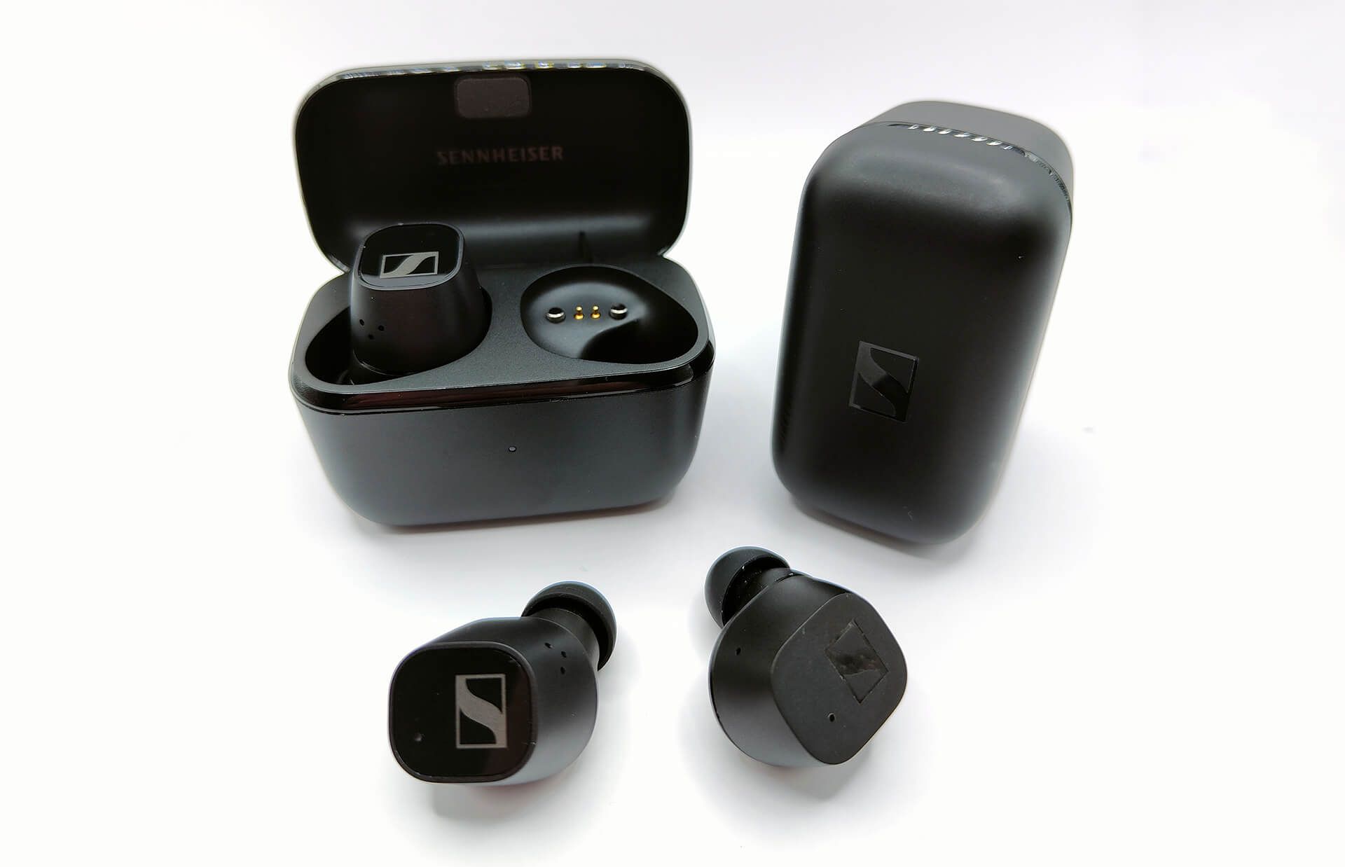 Vergleich Kopfhörer Sennheiser CX und Sennheiser CX Plus.