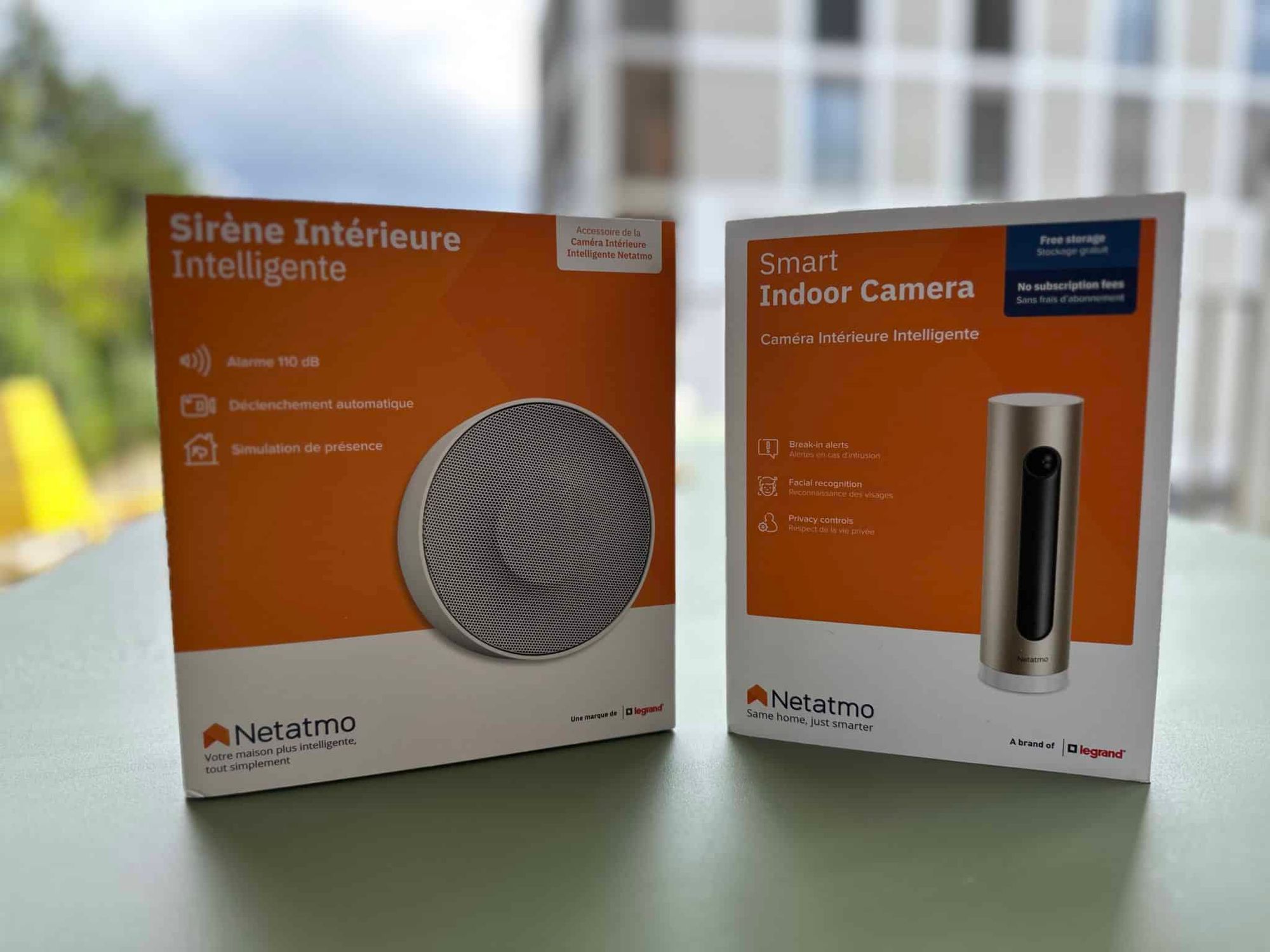 Die smarte Innenkamera samt Alarmsirene