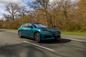 Denza Z9GT: BYDs Luxusauto mit 1156 PS und 9-Minuten-Laden kommt nach Europa